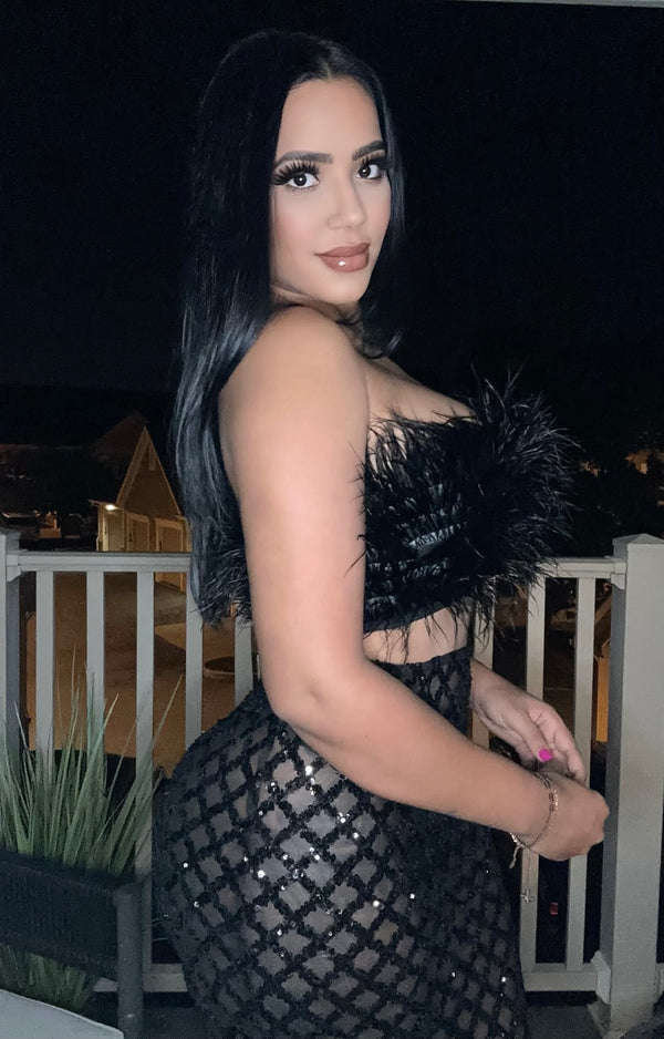 Bely Feather Bandage Top&Sequins Long Skirt