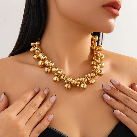 Kassy Big Sized pearls Necksce