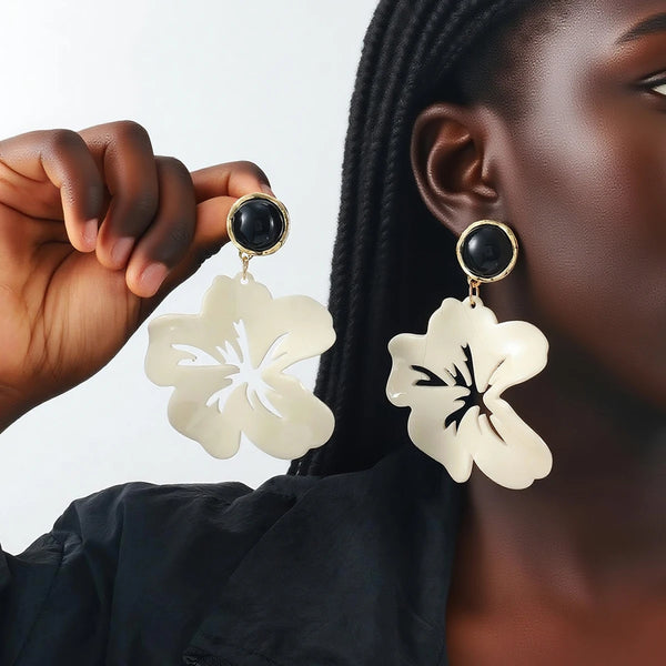 ZAAi Irregular Flower Drop